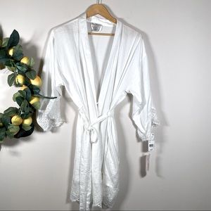 Linea Donatella Ivory bridal eyelashes lace trims kimono size S/M NEW